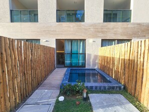 Studio | Kolam renang | 3 kolam renang outdoor