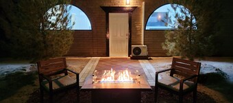 Luxury Studio by Death Valley NP, Full Kitchen, Amenities