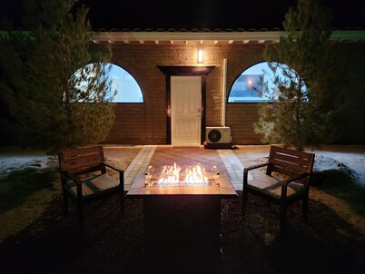 Luxury Studio by Death Valley NP, Full Kitchen, Amenities