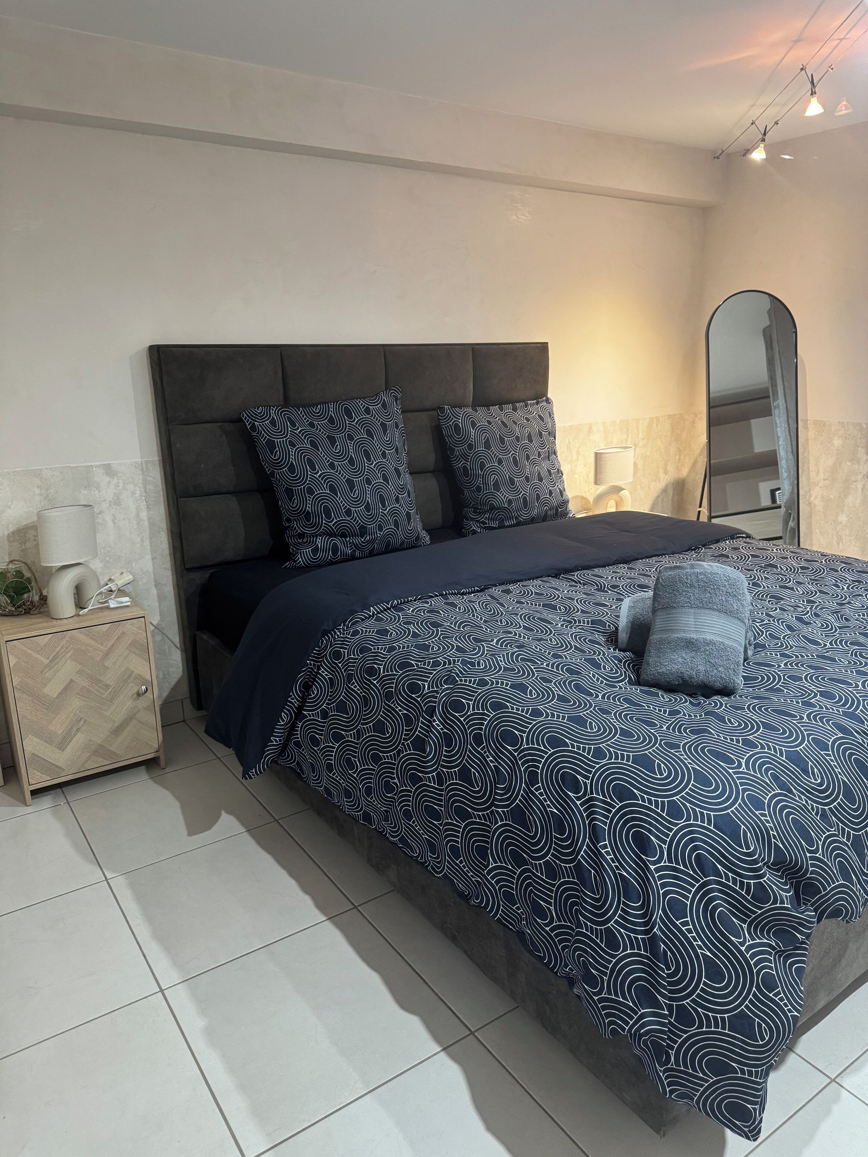 熨斗/熨衣板、WiFi、床单