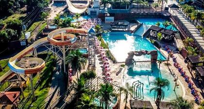 CF 33 - 3D - Village Thermas House - Thermal Pools