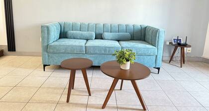 Outdoor Jacuzzi with FirePit and perfect location