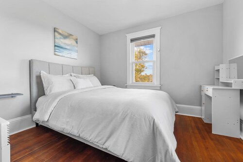 Full house in Oyster Bed, PEI. 10 minutes from golf courses and the beaches!