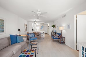 Smart TV - Front-Row Gulf Views & Coastal Comfort (Siesta Key)