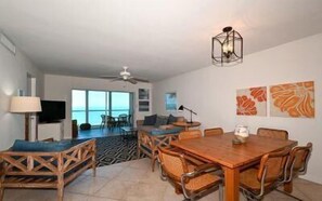 Interior - Front-Row Gulf Views & Coastal Comfort (Siesta Key)