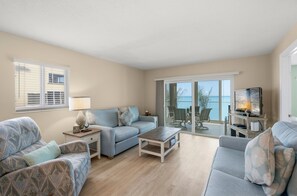 Smart TV - Watch the Sunset from Your Gulf-Front Balcony (Siesta Key)