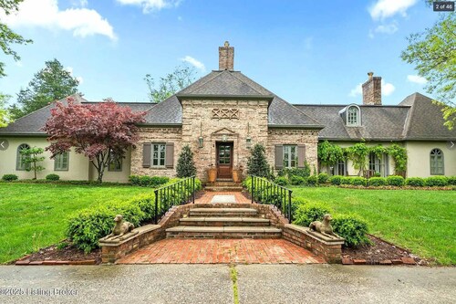 Pool | Golf Simulator | Hot Tub | 10 Acres | Horse Barn