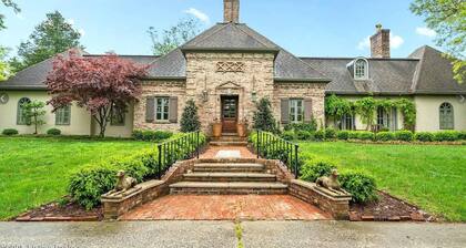 Pool | Golf Simulator | Hot Tub | 10 Acres | Horse Barn