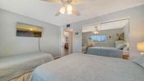 Iron/ironing board, free WiFi, bed sheets