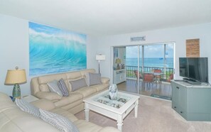 Smart TV - Prime Gulf-Front Location – Walk Right to the Beach (Sarasota)