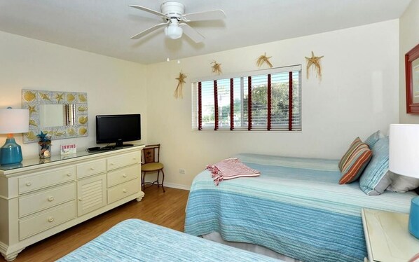 مكواة/لوح كي وواي فاي مجانًا وملاءات أسرّة