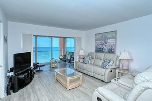 Smart TV - Gulf-Front Retreat – Relax & Recharge (Sarasota)