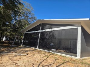 Family House | Bahagian luar