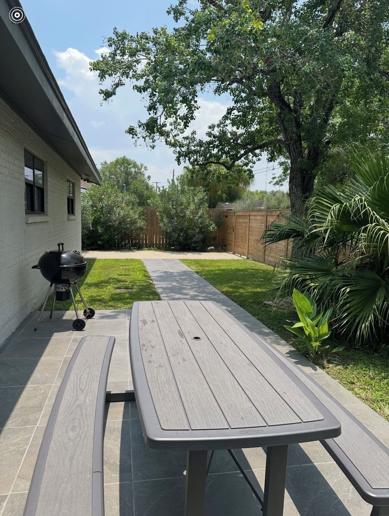 Outdoor dining