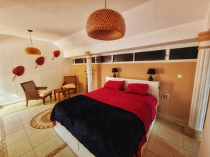 Strykjärn/strykbräda, wi-fi och sängkläder