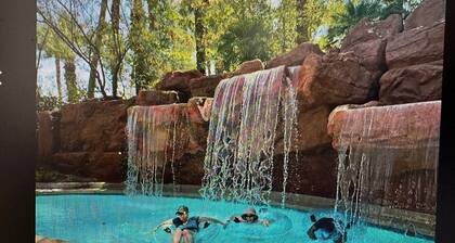 Tahiti Village Luxury Resort 1-BR - Minutes from Strip & Malls