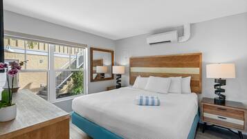 Iron/ironing board, internet, bed sheets