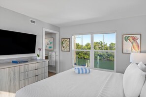 Internet, bed sheets - 2 Bedroom/2 Bath Villa (Second Level) - Unit 14/D (Nokomis)