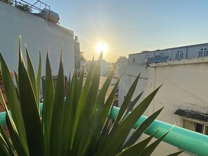 Property grounds - High Floor Balcony Studio + Full Kitchen Open View (Thành phố Hồ Chí Minh)