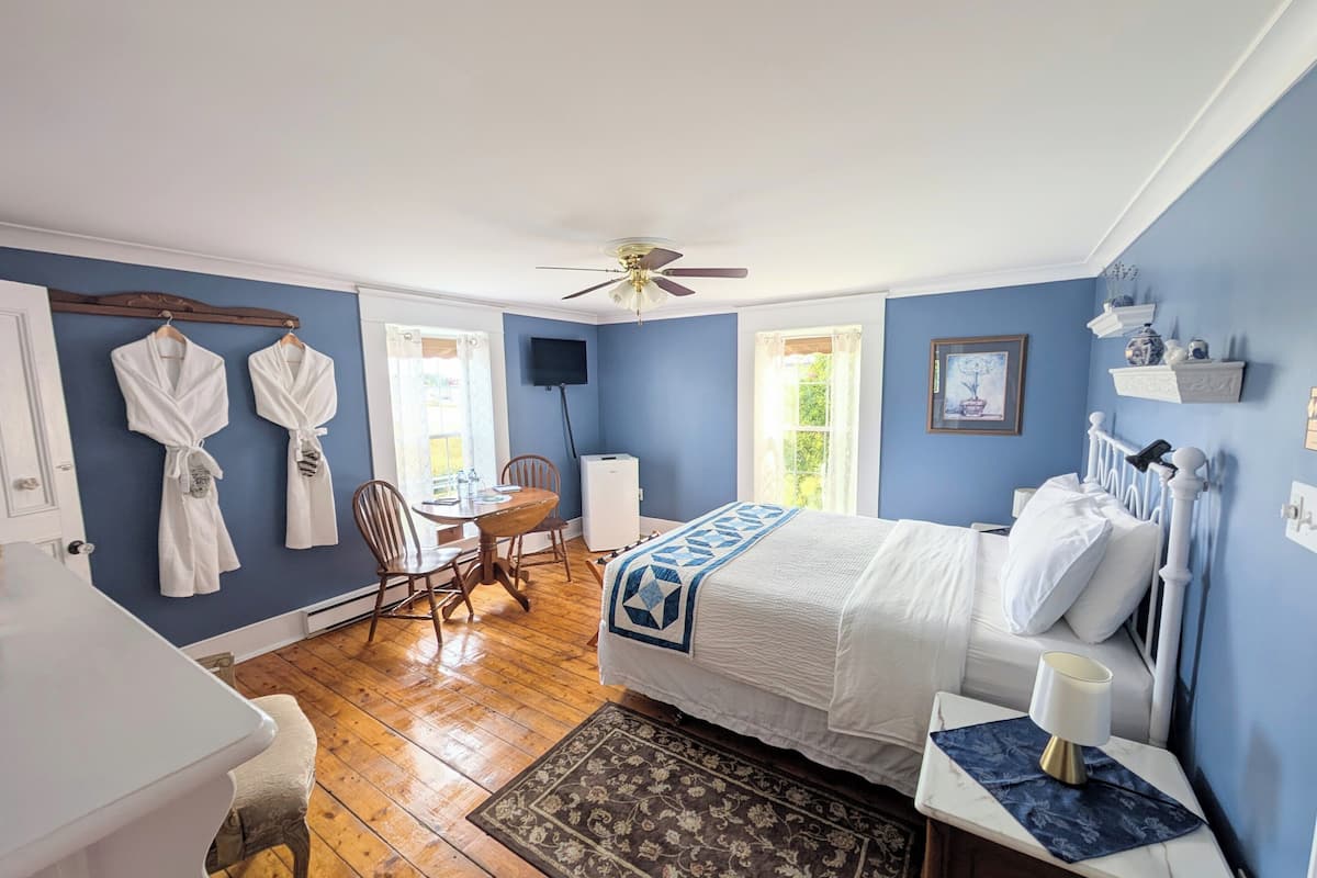 Svit Deluxe - utsikt mot trädgården | Gratis wi-fi