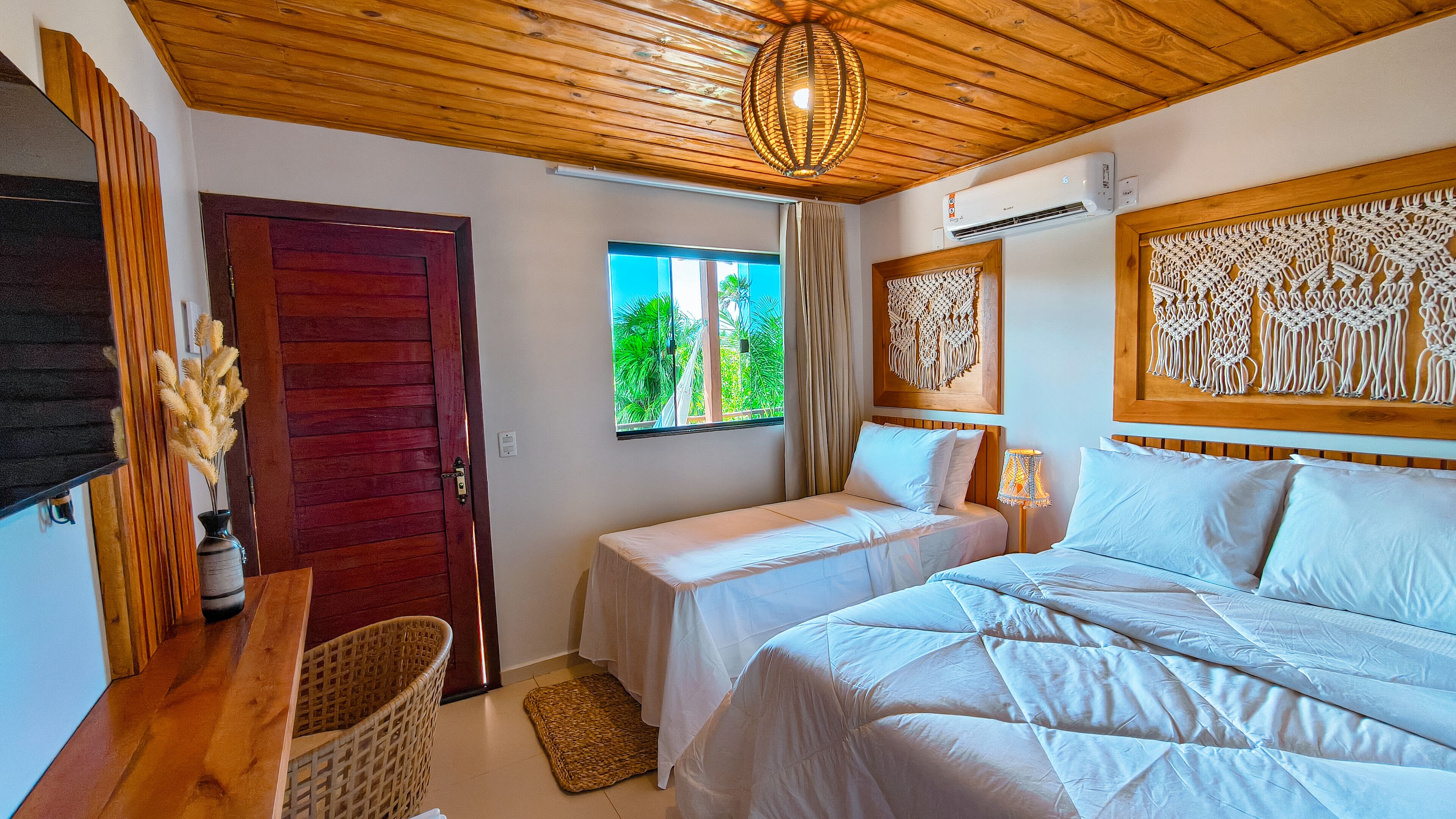 Superior Chalet, Lanai, River View | Desk, laptop workspace, free WiFi