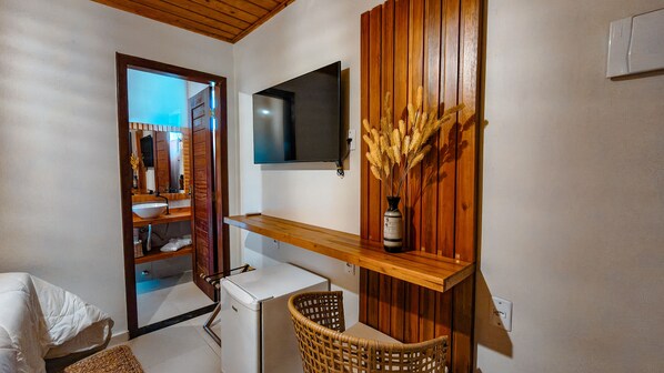 Superior Chalet, Lanai, River View | Interior - Village Dunes Pousada (Barreirinhas)