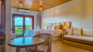 Luxury Apartment, Lanai, River View | Desk, laptop workspace, free WiFi - Village Dunes Pousada (Barreirinhas)