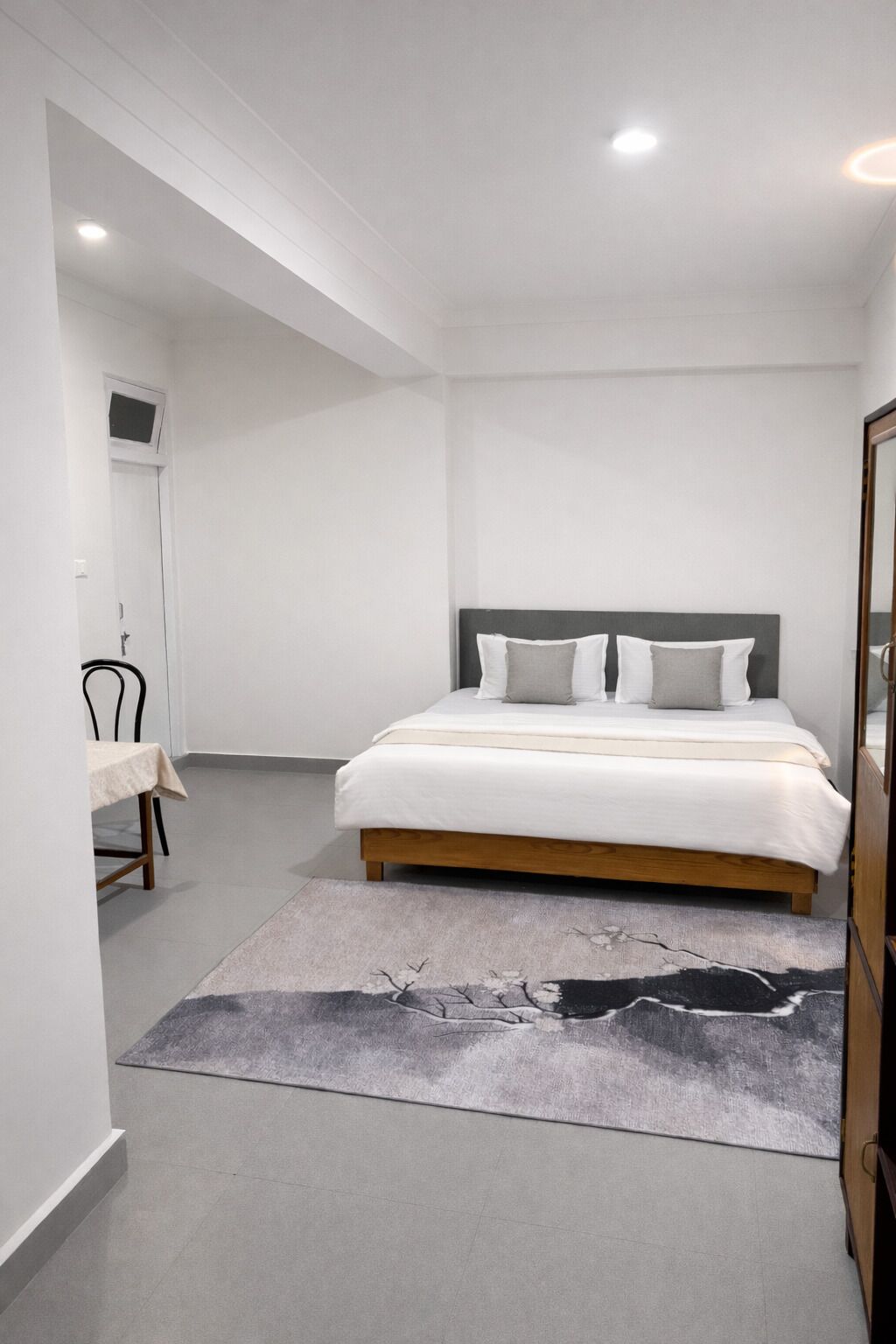 Premium Suite, Mountain View | Desk, free WiFi