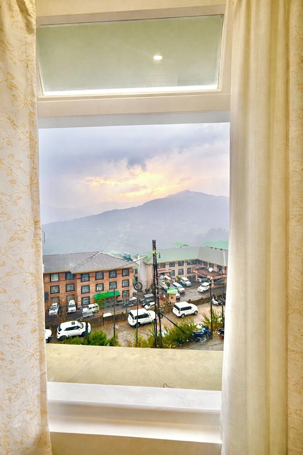 Quarto casal superior, vista para a montanha | Vista do quarto