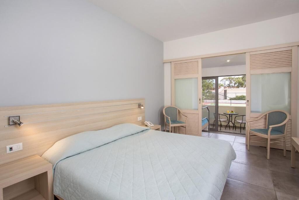 Family Room, Balcony, Mountain View | In-room safe, blackout drapes, free WiFi