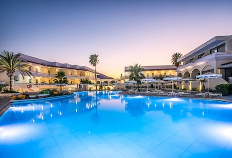 Outdoor pool. Niriides Hotel