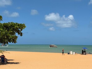 Beach - Apartment steps away from the beach, ideal to enjoy the Brazilian Caribbean. (João Pessoa)