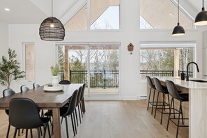 Dining - Spa - River - Game Room | Le Boréal (Mont-Tremblant)