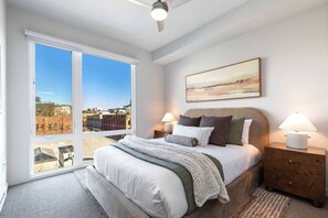 1 chambre, bureau, fer et planche à repasser, Wi-Fi