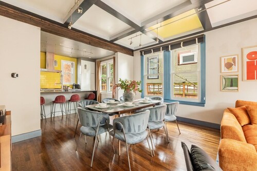 NEW The Cap Hill Heartbeat | Walk to Shops & Cafés