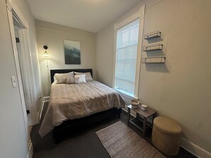 熨斗/熨衫板、Wi-Fi、床單