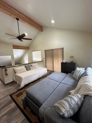 2 Schlafzimmer, Bügeleisen/Bügelbrett, kostenloses WLAN, Bettwäsche