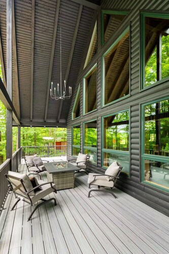 Into The Woods - Basse Terre Retreat