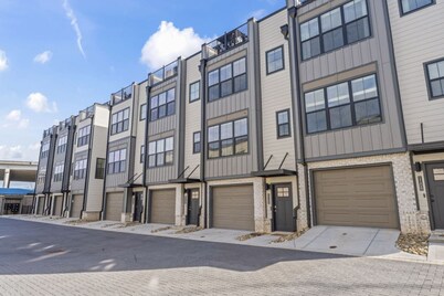 Riverview Retreat: Neyland Stadium – 3BR/2.5BA