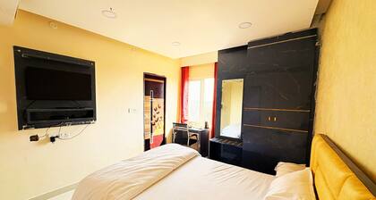 Hotel Ranjana Palace