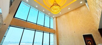 Hotel Ranjana Palace