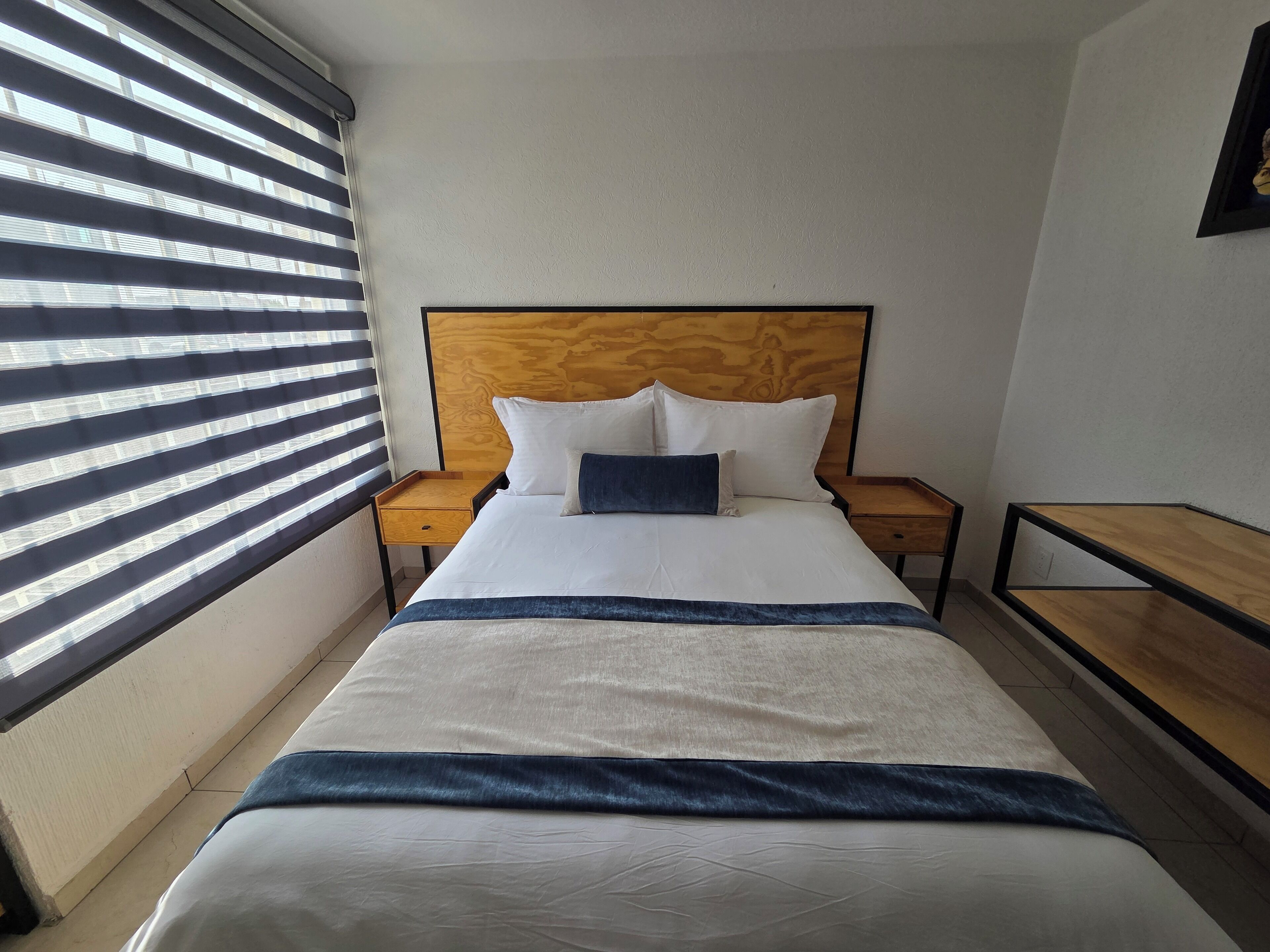 Tabla de planchar con plancha y wifi gratis 