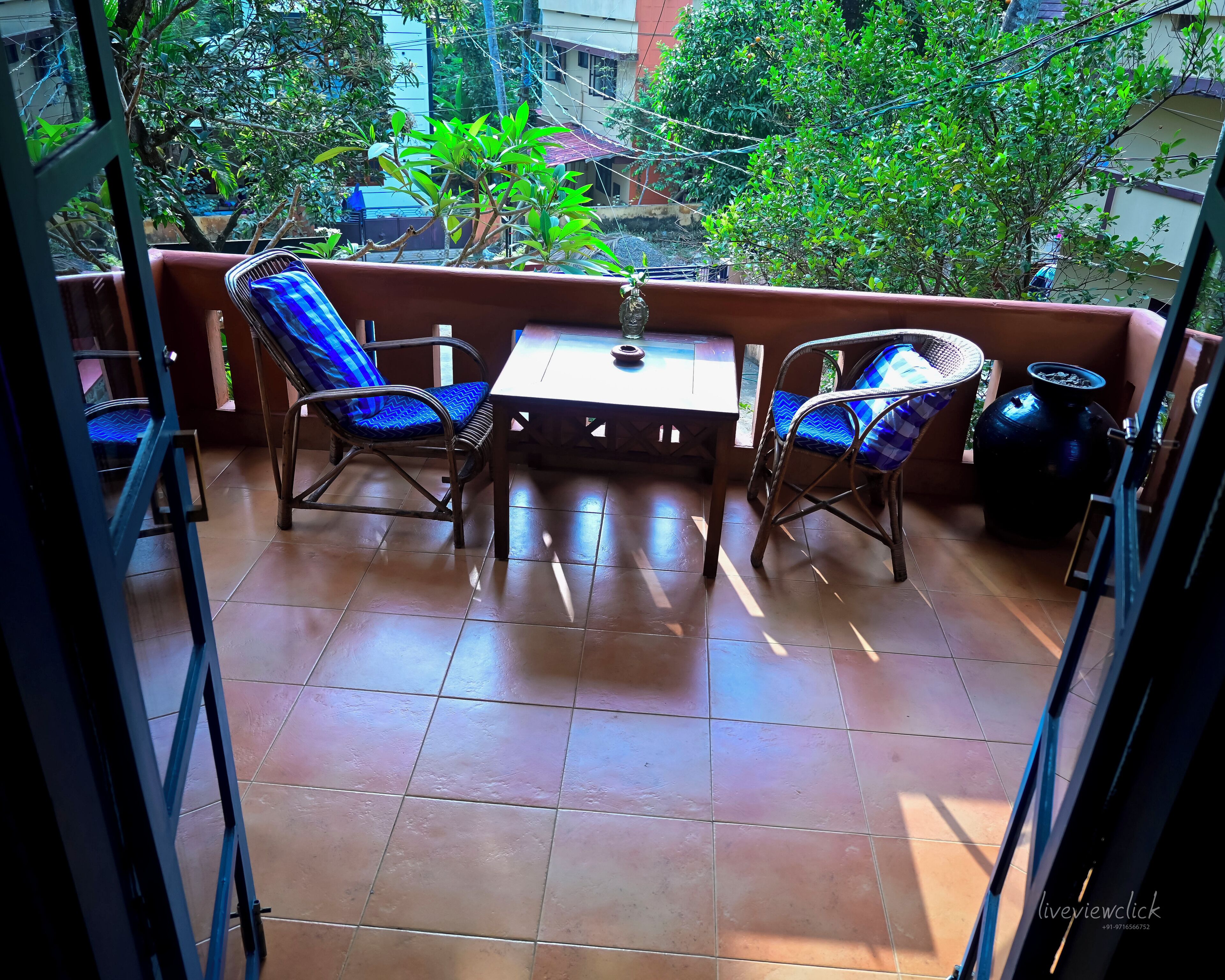 Deluxe Room, Garden View | Property grounds