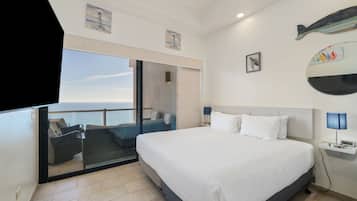 In-room safe, laptop workspace, blackout drapes, soundproofing