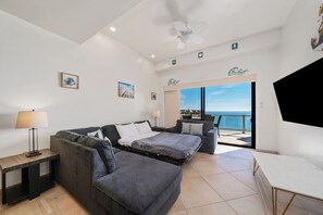 TV - Las Palomas 2BR 2BA Ocean View Penthouse (Puerto Peñasco)