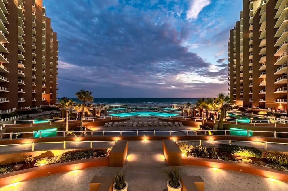 Las Palomas 2BR 2BA Ocean View Penthouse