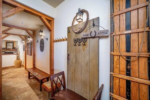 Interior - Luxury Black Bear 50 - Family Townhome (Durango)