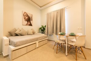 Dining - Spectacular apt in the Historic Center - Zaher F (Cartagena)