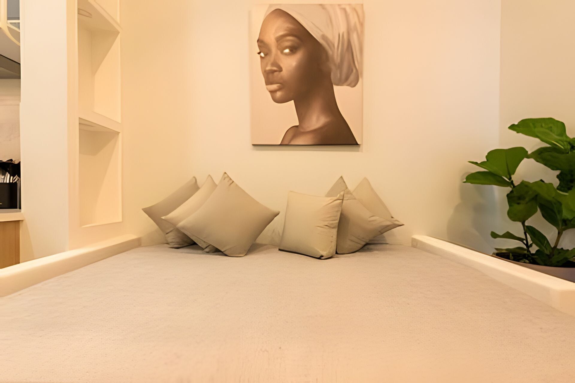 2 bedrooms, bed sheets