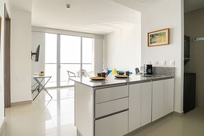 Fridge, oven, dishwasher, coffee/tea maker - Luxurious 1 bd apt on the 40th Floor - Morros City (Cartagena)